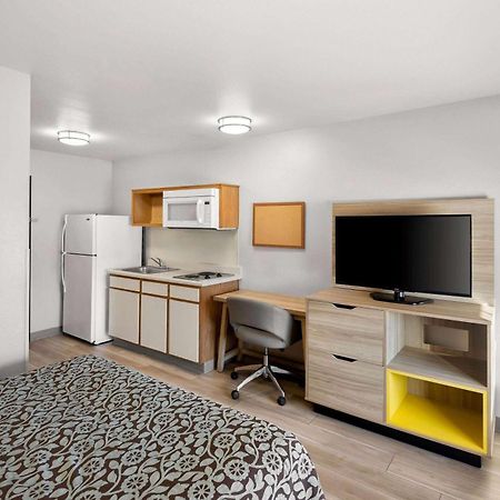 Days Inn & Suites By Wyndham Rochester South Εξωτερικό φωτογραφία