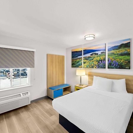 Days Inn & Suites By Wyndham Rochester South Εξωτερικό φωτογραφία