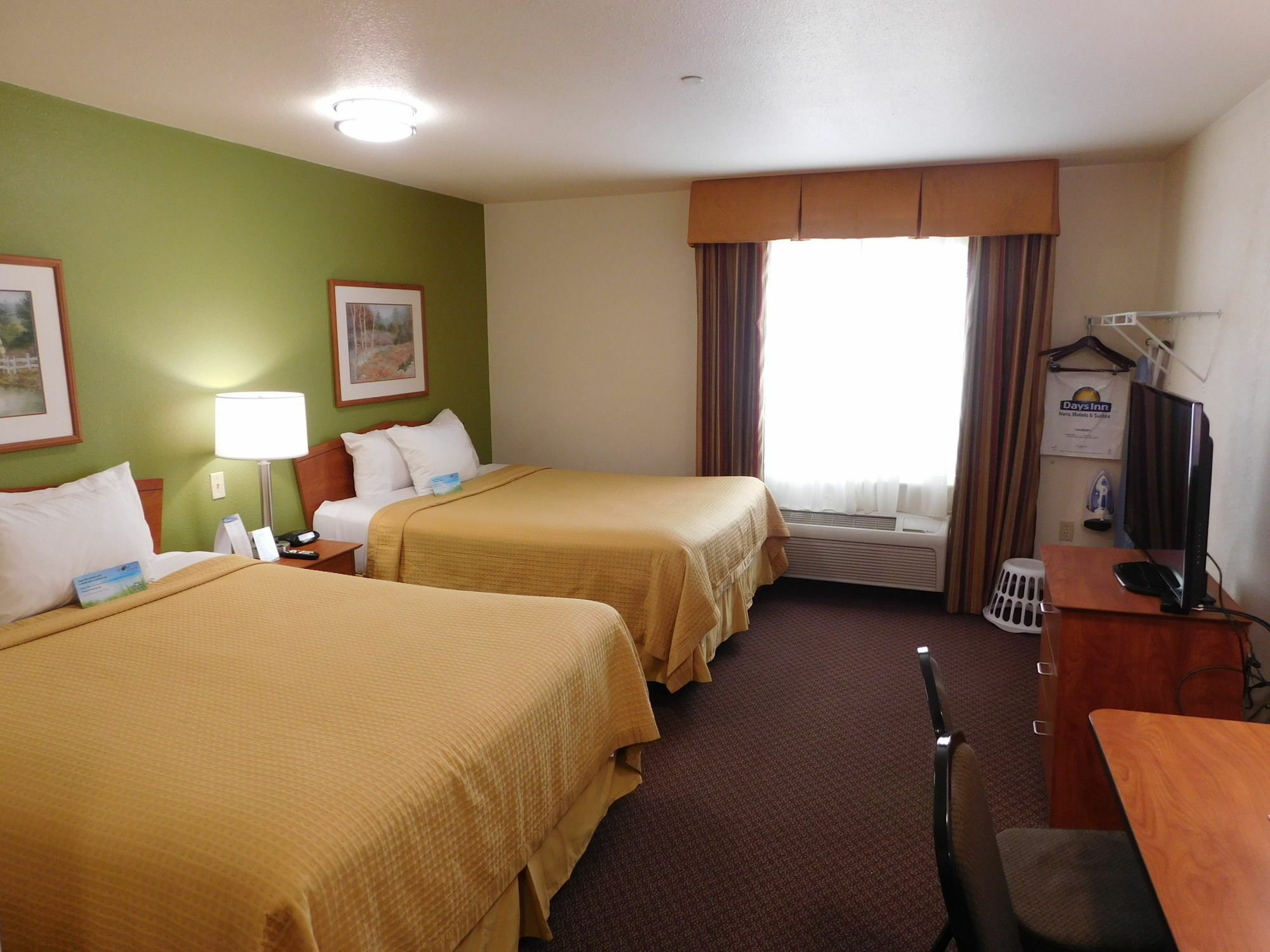 Days Inn & Suites By Wyndham Rochester South Εξωτερικό φωτογραφία